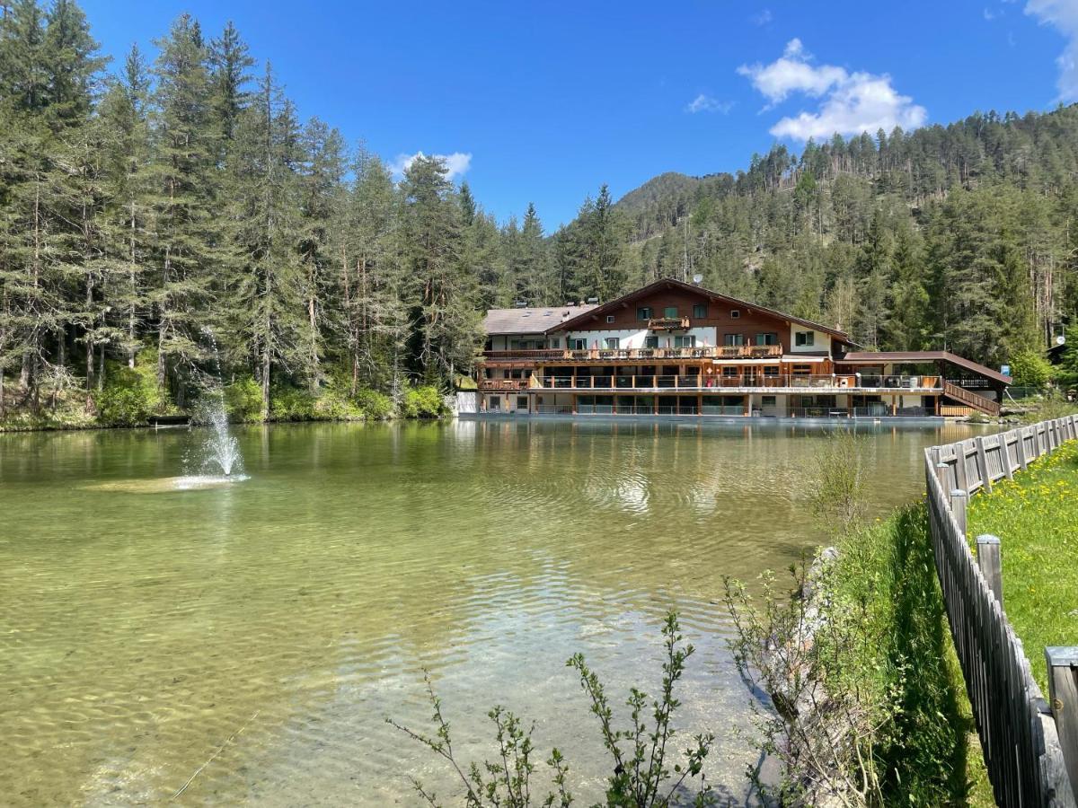 Hotel Lago Della Creta Сан-Виджилио-ди-Мареббе Экстерьер фото