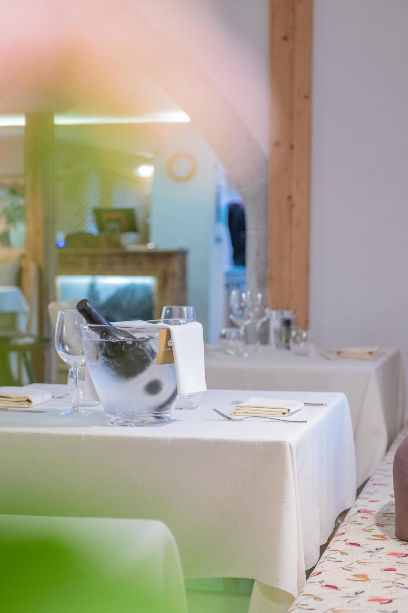 Hotel Lago Della Creta Сан-Виджилио-ди-Мареббе Экстерьер фото
