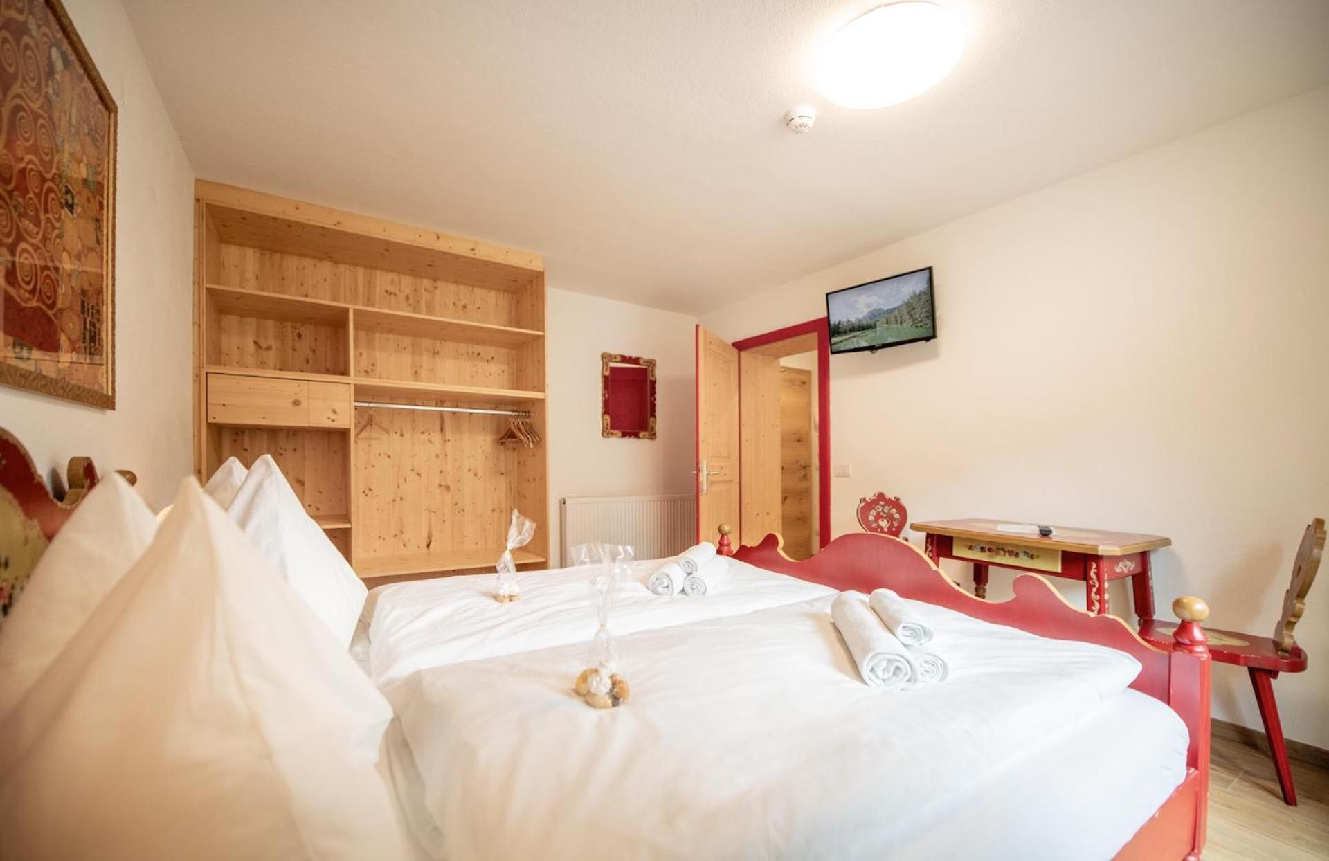Hotel Lago Della Creta Сан-Виджилио-ди-Мареббе Экстерьер фото
